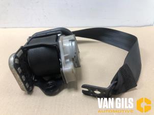 Gebruikte Veiligheidsgordel rechts-voor Seat Leon ST (5FF) 1.8 TSI Ecomotive 16V Prijs op aanvraag aangeboden door Van Gils Automotive