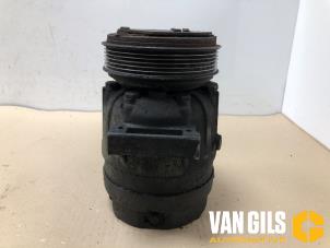 Aircopomp van een Nissan Primastar 2.5 dCi 140 16V 2006