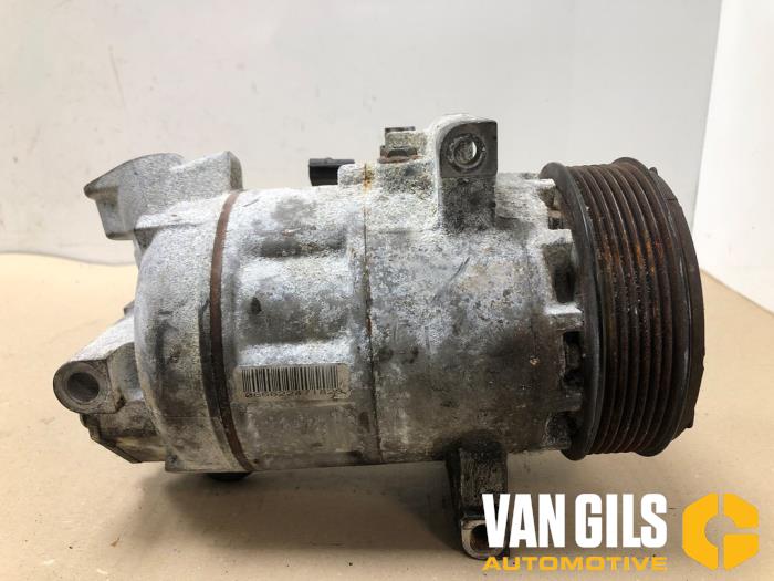 Gebruikte Aircopomp Renault Clio IV (5R) 0.9 Energy TCE 90 12V Prijs € 124,99 Margeregeling aangeboden door Van Gils Automotive