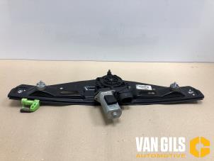 Gebruikte Raammechaniek 4Deurs links-achter BMW X1 (E84) sDrive 20d 2.0 16V Prijs € 77,00 Margeregeling aangeboden door Van Gils Automotive