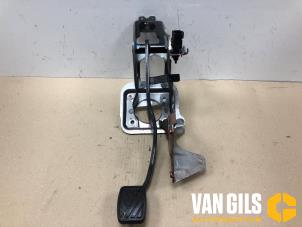 Gebruikte Rempedaal Suzuki Celerio (LF) 1.0 12V Dualjet Prijs op aanvraag aangeboden door Van Gils Automotive