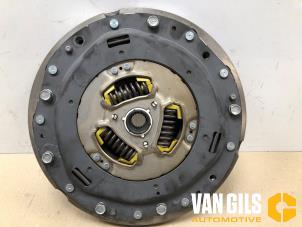 Gebruikte Vliegwiel Toyota Yaris III (P13) 1.5 16V Hybrid Prijs € 45,00 Margeregeling aangeboden door Van Gils Automotive