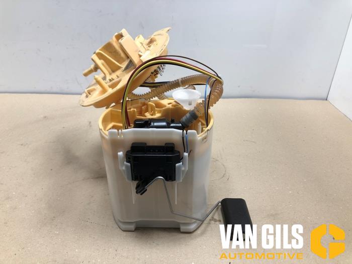 Gebruikte Brandstofpomp Elektrisch Mercedes B (W247) 2.0 B-200d Prijs € 149,99 Margeregeling aangeboden door Van Gils Automotive