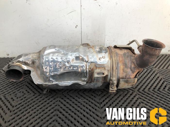 Gebruikte Roetfilter Peugeot Partner (GC/GF/GG/GJ/GK) 1.6 HDI 75 Phase 1 Prijs € 300,00 Margeregeling aangeboden door Van Gils Automotive