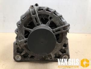 Gebruikte Dynamo Renault Twingo III (AH) 0.9 Energy TCE 93 12V Prijs op aanvraag aangeboden door Van Gils Automotive