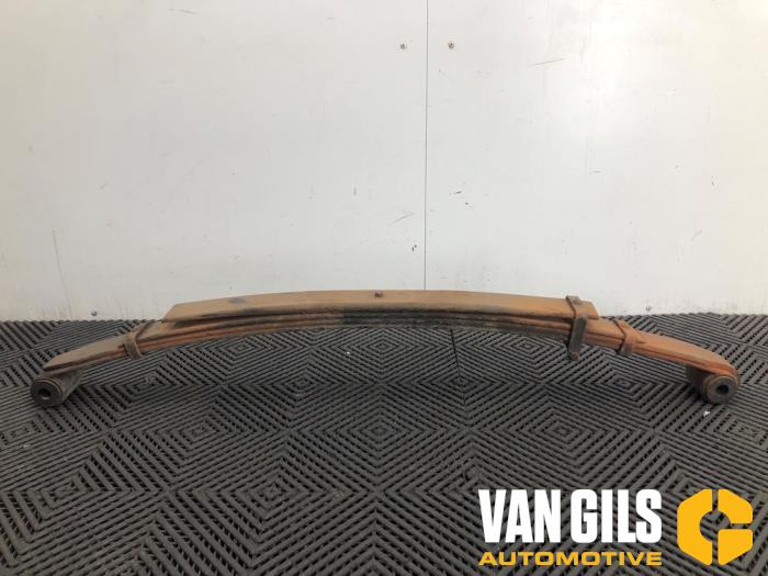Bladveer achter Mitsubishi Canter O301034 - foto 1