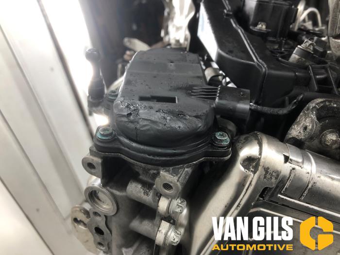 Motor van een Mercedes-Benz S (222.0/222.1) 3.0 S-400d 4-Matic 2018