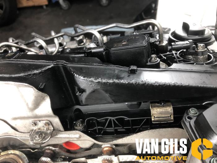 Motor van een Mercedes-Benz S (222.0/222.1) 3.0 S-400d 4-Matic 2018
