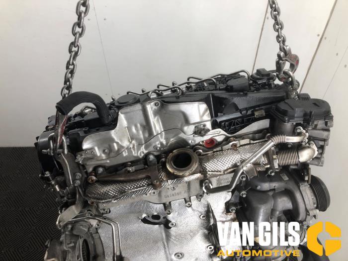 Motor van een Mercedes-Benz S (222.0/222.1) 3.0 S-400d 4-Matic 2018