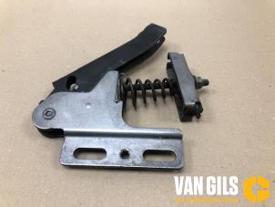 Gebruikte Handrem Mechaniek Mercedes Vito Tourer (447.7) 2.0 114 CDI 16V Prijs op aanvraag aangeboden door Van Gils Automotive