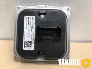 Gebruikte Module LED koplamp Renault Zoé (AG) R135 Prijs op aanvraag aangeboden door Van Gils Automotive