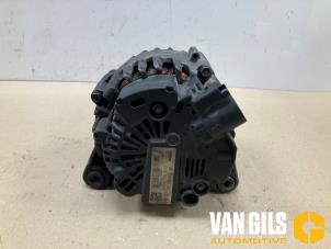 Gebruikte Dynamo Peugeot 308 (L3/L8/LB/LH/LP) 1.2 12V e-THP PureTech 130 Prijs € 65,00 Margeregeling aangeboden door Van Gils Automotive