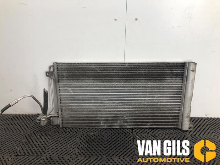 Gebruikte Airco Condensor Volkswagen Transporter T5 1.9 TDi Prijs op aanvraag aangeboden door Van Gils Automotive