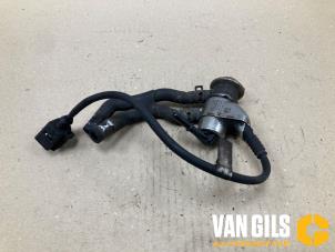 Gebruikte Adblue injector Volkswagen Transporter/Caravelle T6 2.0 TDI 204 4Motion Prijs op aanvraag aangeboden door Van Gils Automotive