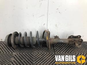 Gebruikte Veerpoot rechts-voor Suzuki Swift (ZA/ZC/ZD1/2/3/9) 1.3 VVT 16V Prijs op aanvraag aangeboden door Van Gils Automotive