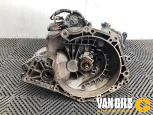 Gebruikte Versnellingsbak Opel Corsa C (F08/68) 1.0 12V Twin Port Prijs € 199,99 Margeregeling aangeboden door Van Gils Automotive