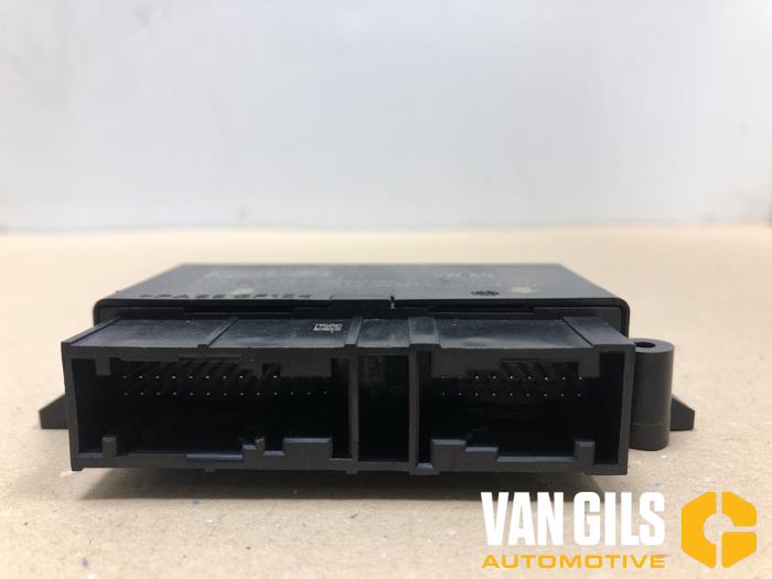 Gebruikte PDC Module Seat Leon ST (5FF) 1.6 TDI Ecomotive 16V Prijs op aanvraag aangeboden door Van Gils Automotive
