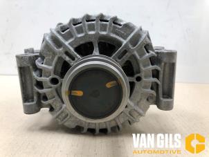 Gebruikte Dynamo Volkswagen T-Roc I 2.0 R TSI 16V 4Motion Prijs € 249,99 Margeregeling aangeboden door Van Gils Automotive