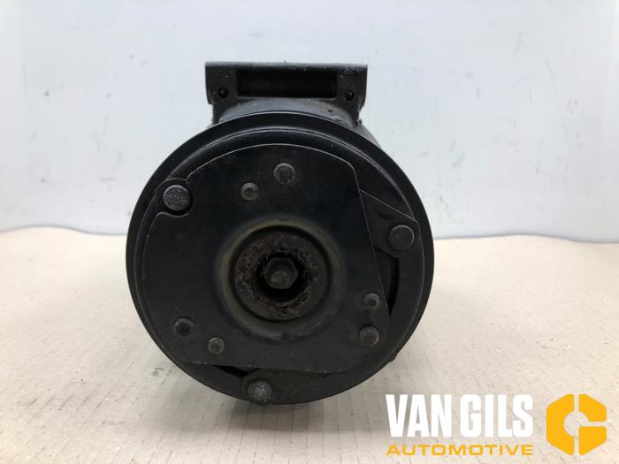 Gebruikte Aircopomp Opel Vivaro 1.9 DTI 16V Prijs € 35,00 Margeregeling aangeboden door Van Gils Automotive