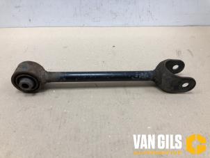 Gebruikte Draagarm rechts-achter Toyota C-HR (X1,X5) 1.8 16V Hybrid Prijs € 44,95 Margeregeling aangeboden door Van Gils Automotive