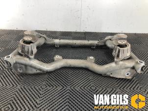 Gebruikte Subframe Mercedes C (W204) 1.8 C-180 CGI 16V Prijs € 99,99 Margeregeling aangeboden door Van Gils Automotive