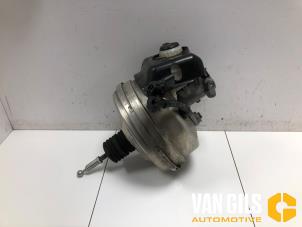 Gebruikte Rembekrachtiger Audi A6 (C7) 3.0 V6 24V TFSI Quattro Prijs € 95,00 Margeregeling aangeboden door Van Gils Automotive