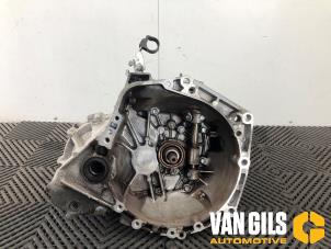 Gebruikte Versnellingsbak Peugeot 108 1.0 12V Prijs € 324,99 Margeregeling aangeboden door Van Gils Automotive