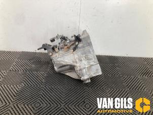 Gebruikte Versnellingsbak Toyota Aygo (B40) 1.0 12V VVT-i Prijs € 199,99 Margeregeling aangeboden door Van Gils Automotive