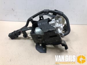 Gebruikte Rembooster Toyota C-HR (X1,X5) 1.8 16V Hybrid Prijs € 49,95 Margeregeling aangeboden door Van Gils Automotive