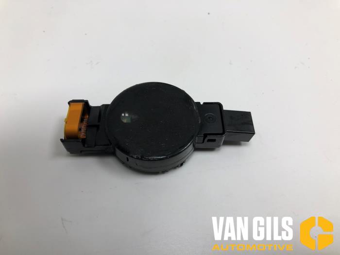 Gebruikte Regensensor Opel Astra K 1.4 Turbo 16V Prijs € 39,99 Margeregeling aangeboden door Van Gils Automotive
