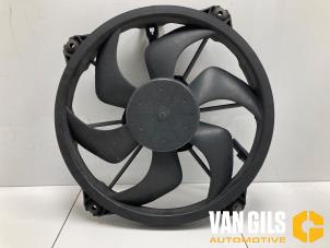 Gebruikte Motorkoeling ventilator Citroen C4 Picasso (UD/UE/UF) 1.6 16V VTi 120 Prijs op aanvraag aangeboden door Van Gils Automotive