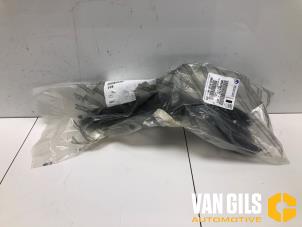 Nieuwe Bumpersteun links-achter Fiat 500 (312) 1.2 Prijs € 18,14 Inclusief btw aangeboden door Van Gils Automotive