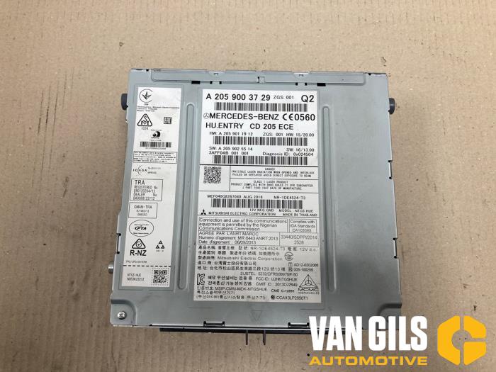 Gebruikte Radio module Mercedes C Estate (S205) C-180 BlueTEC, C-180 d 1.6 16V Prijs € 180,00 Margeregeling aangeboden door Van Gils Automotive