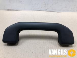 Gebruikte Handgreep Mercedes B (W247) 2.0 B-200d Prijs op aanvraag aangeboden door Van Gils Automotive