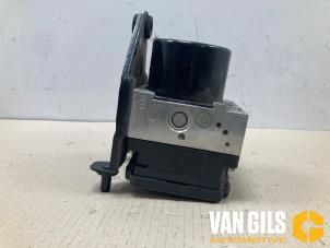 Gebruikte ABS Pomp Volkswagen Golf VI (5K1) 1.6 TDI 16V Prijs € 199,99 Margeregeling aangeboden door Van Gils Automotive