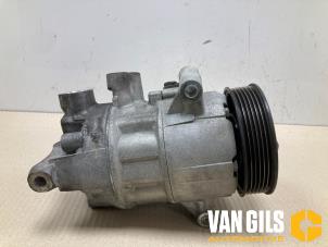 Gebruikte Aircopomp Volkswagen Golf VII (AUA) 2.0 GTI 16V Performance Package Prijs € 59,99 Margeregeling aangeboden door Van Gils Automotive