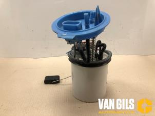 Gebruikte Brandstofpomp Elektrisch Volkswagen Golf VII (AUA) 2.0 GTI 16V Performance Package Prijs op aanvraag aangeboden door Van Gils Automotive
