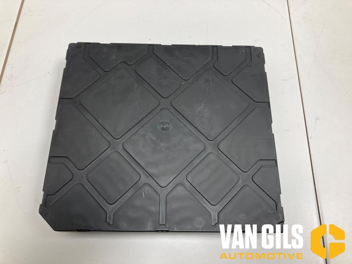 Gebruikte Module Bodycontrol Volkswagen Golf VII (AUA) 2.0 GTI 16V Performance Package Prijs € 100,00 Margeregeling aangeboden door Van Gils Automotive