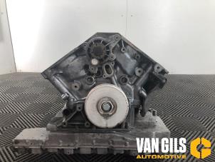 Gebruikte Motor Onderblok Audi A8 (D3) 6.0 W12 48V Quattro Prijs op aanvraag aangeboden door Van Gils Automotive