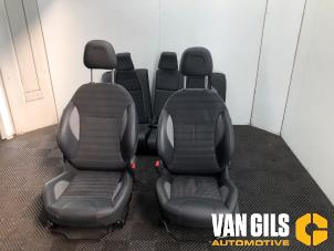 Gebruikte Interieur Bekledingsset Peugeot 2008 (CU) 1.2 12V e-THP PureTech 110 Prijs op aanvraag aangeboden door Van Gils Automotive