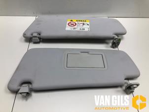 Gebruikte Zonneklep set Opel Corsa E 1.0 SIDI Turbo 12V Prijs op aanvraag aangeboden door Van Gils Automotive