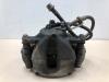 Toyota Auris (E15) 1.8 16V HSD Full Hybrid Remklauw (Tang) links-voor