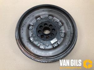 Gebruikte Vliegwiel Volkswagen T-Roc I 2.0 R TSI 16V 4Motion Prijs € 174,95 Margeregeling aangeboden door Van Gils Automotive