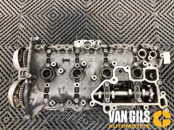 Gebruikte Cilinderkop Audi A8 (D3) 6.0 W12 48V Quattro Prijs € 699,99 Margeregeling aangeboden door Van Gils Automotive