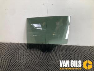 Gebruikte Deurruit 4Deurs links-achter BMW 1 serie (F20) 118d 2.0 16V Prijs op aanvraag aangeboden door Van Gils Automotive