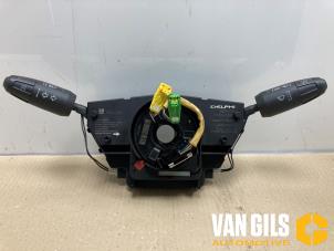 Gebruikte Licht + Raw Schakelaar Opel Corsa D 1.4 16V Twinport Prijs op aanvraag aangeboden door Van Gils Automotive