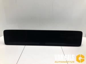 Gebruikte Navigatie Display Mercedes E-Klasse AMG (W213) 4.0 E-63 S AMG V8 Turbo 4-Matic+ Prijs € 1.749,99 Margeregeling aangeboden door Van Gils Automotive