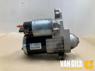 Gebruikte Startmotor Renault Clio IV (5R) 0.9 Energy TCE 90 12V Prijs € 50,00 Margeregeling aangeboden door Van Gils Automotive