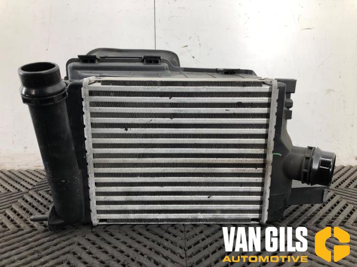 Gebruikte Intercooler Renault Clio IV (5R) 0.9 Energy TCE 90 12V Prijs € 49,95 Margeregeling aangeboden door Van Gils Automotive