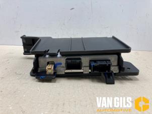 Gebruikte Telefoon Module Opel Mokka/Mokka X 1.6 16V EcoFlex 4x2 Prijs € 74,99 Margeregeling aangeboden door Van Gils Automotive